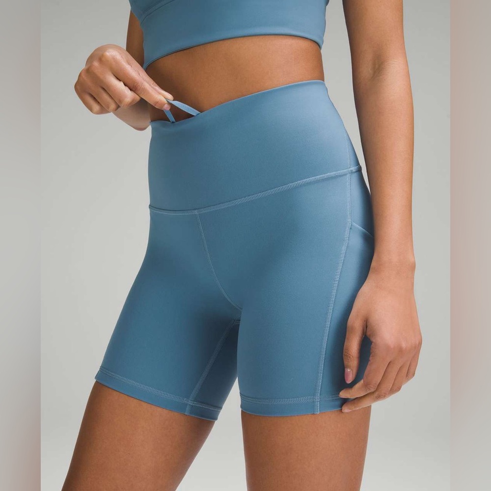 Lululemon Wunder Train 6” Shorts - Utility blue